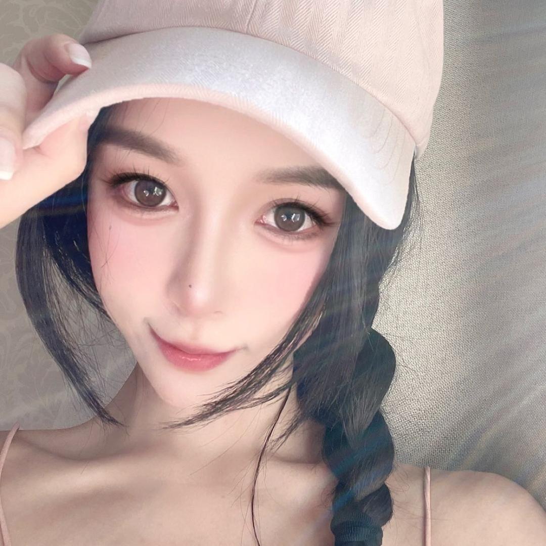 懒懒的周小姐