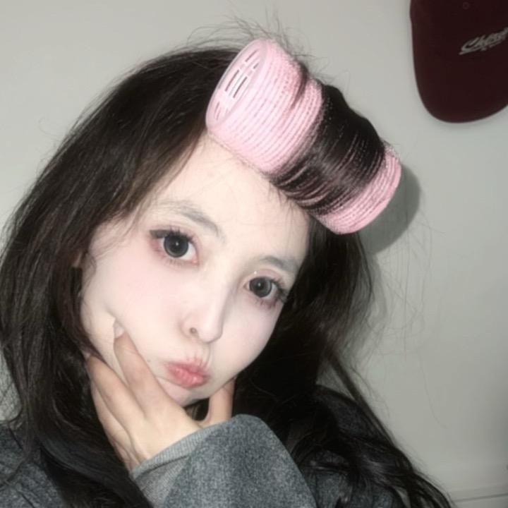 柒柒