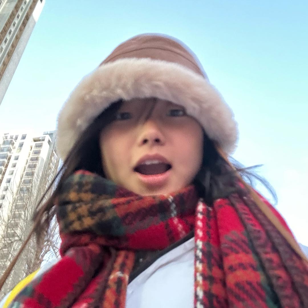 别叫我小学生
