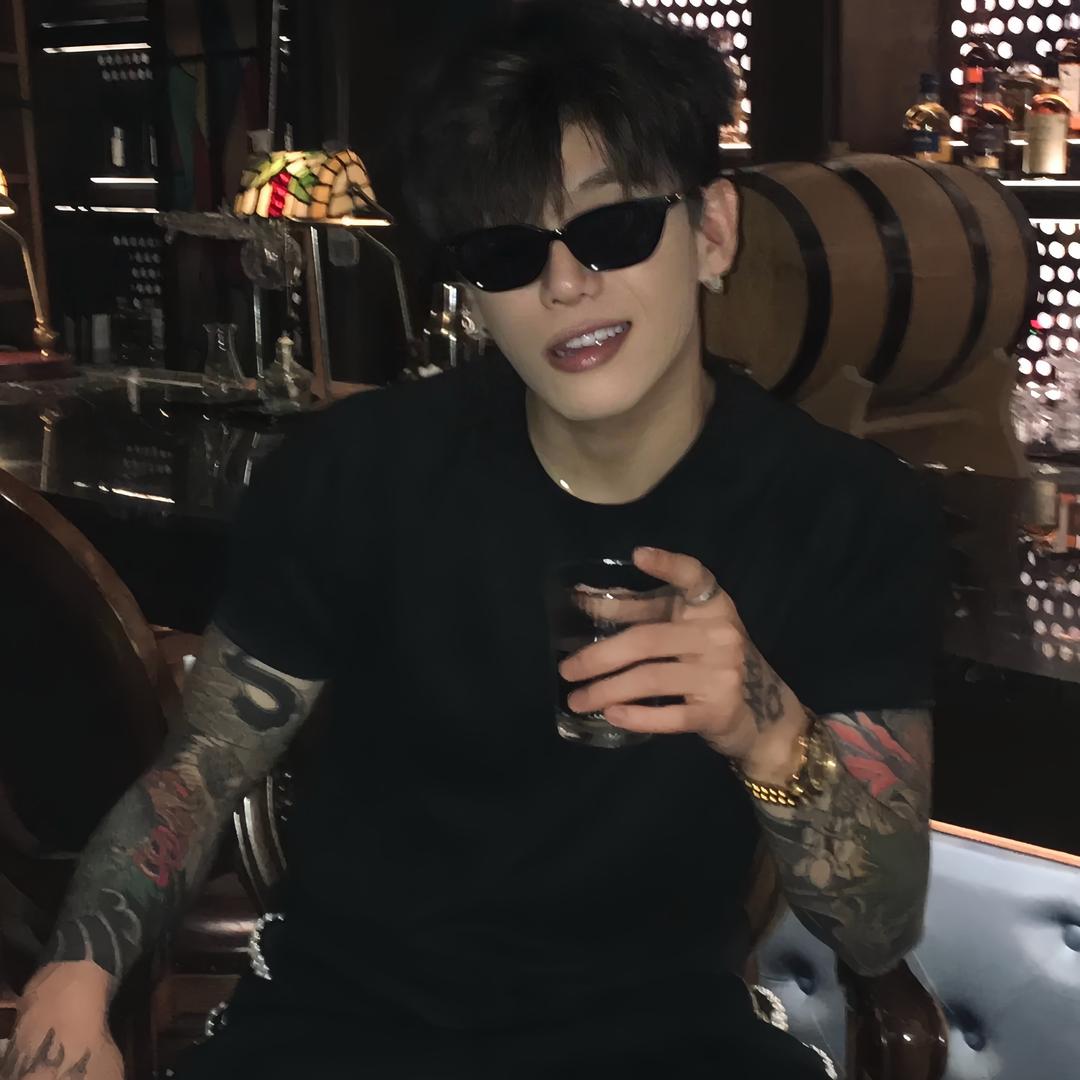 ╰☆╮刘百万