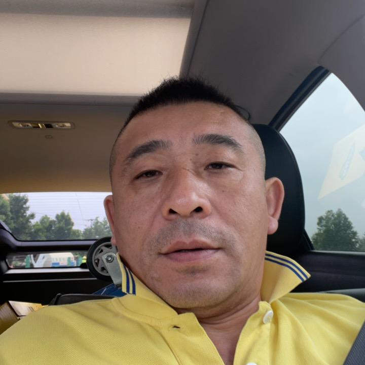 地上溜达