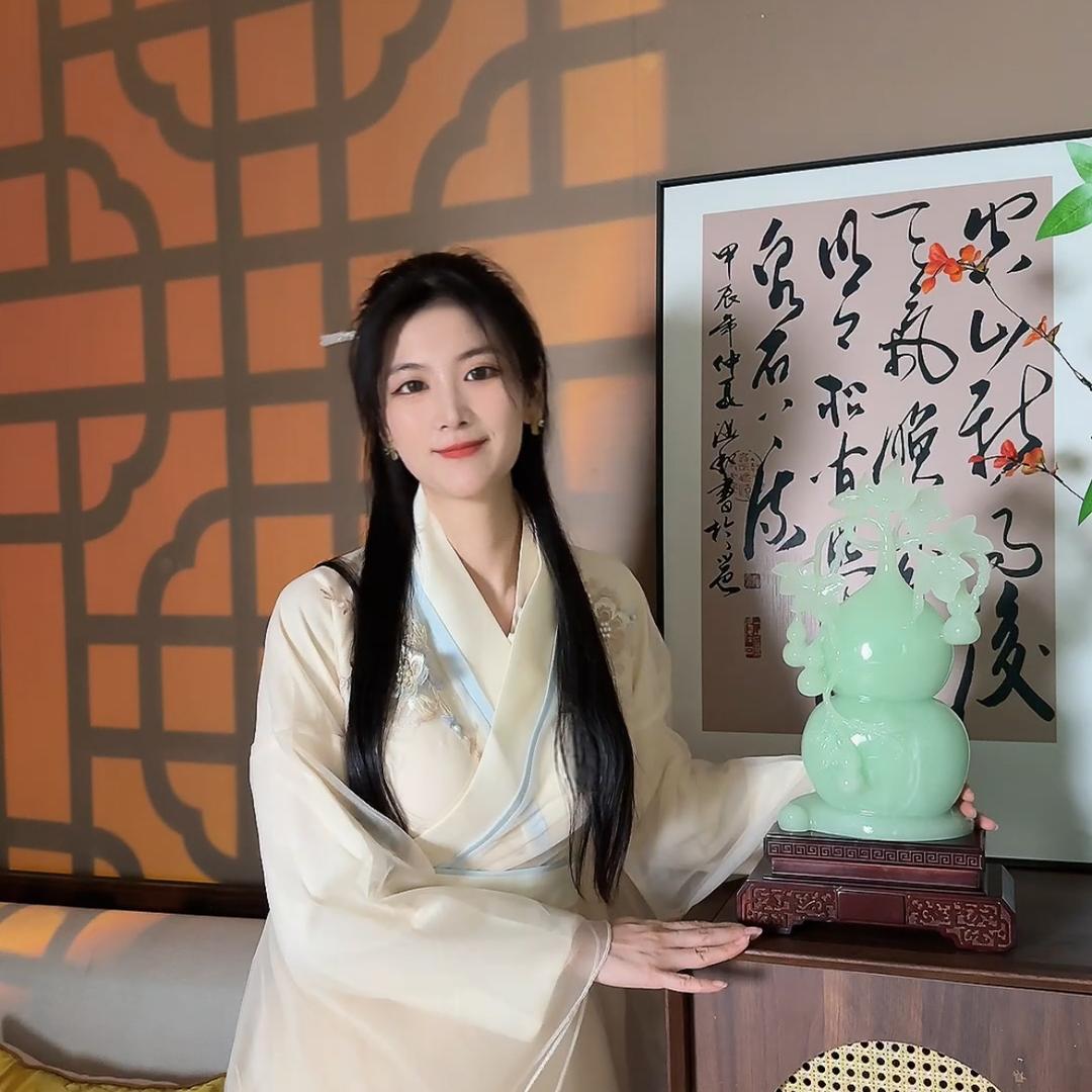 聚小满银盈家饰专卖店