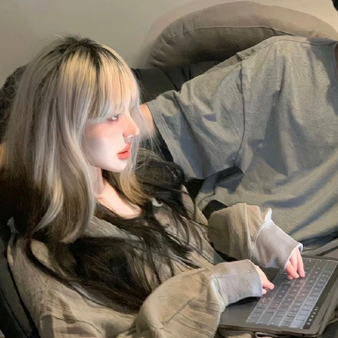 👻嘿
