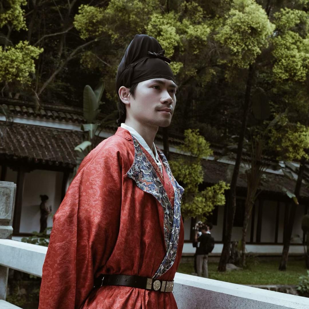 陆正经（疯狂越南语）