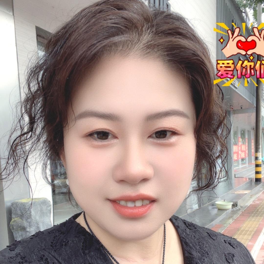 霞姐  睢县水口路奥康鞋子