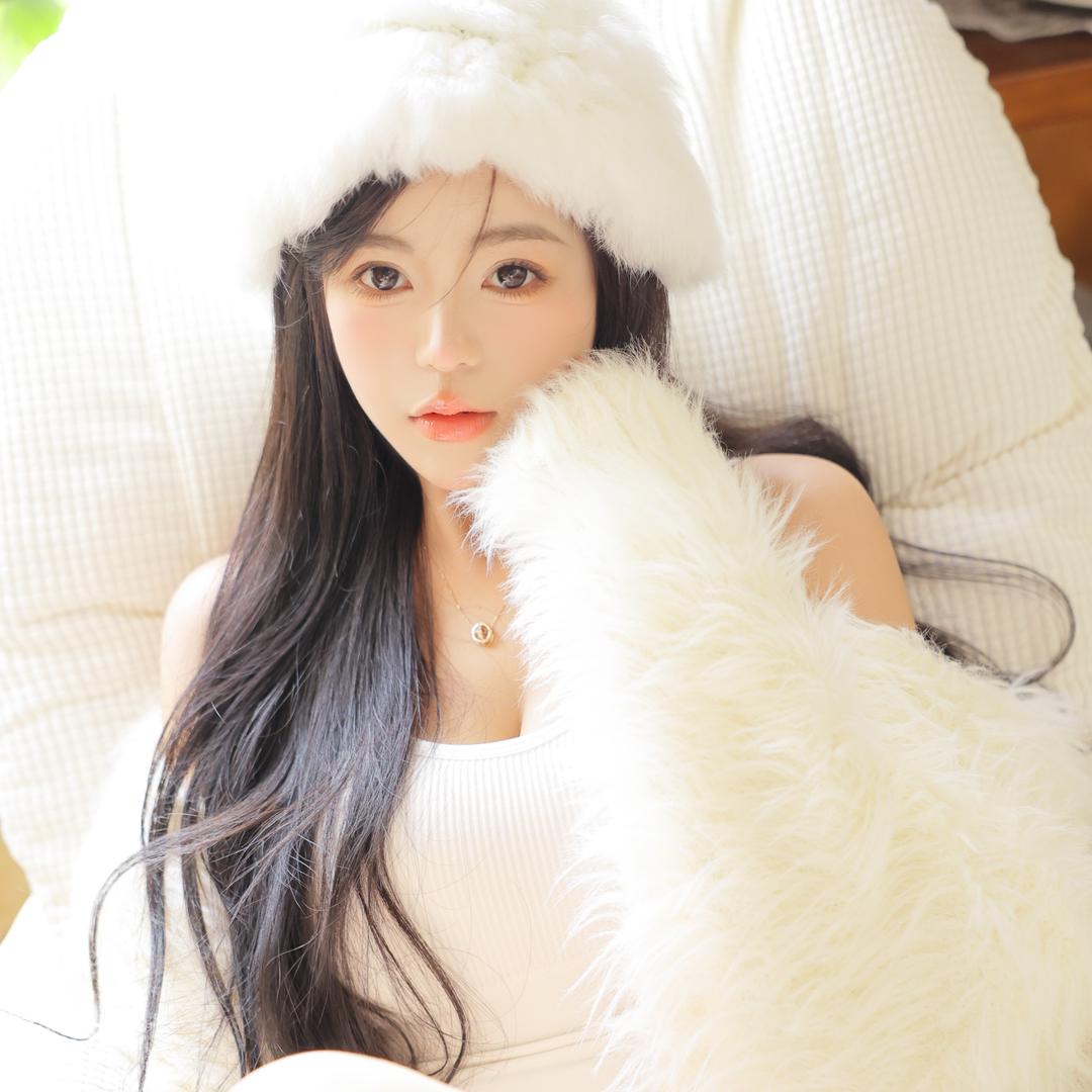 梨梨子.