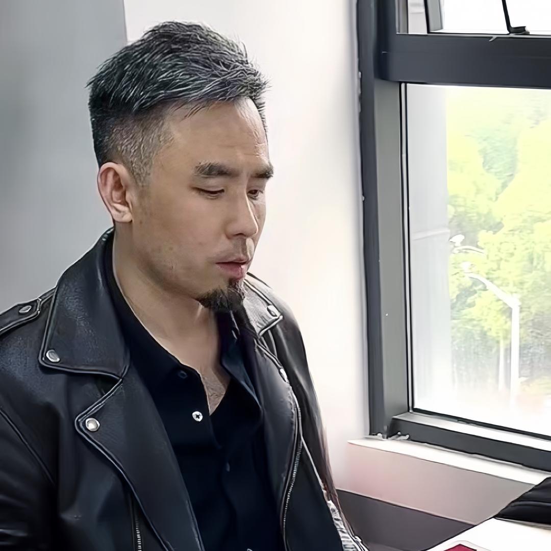 上海阿虎高定轻奢女装