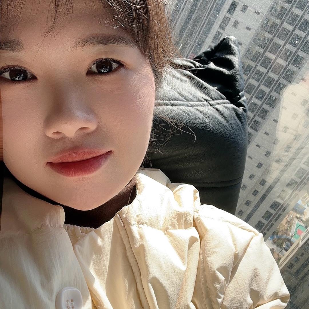 黄梅售楼部～杨甜