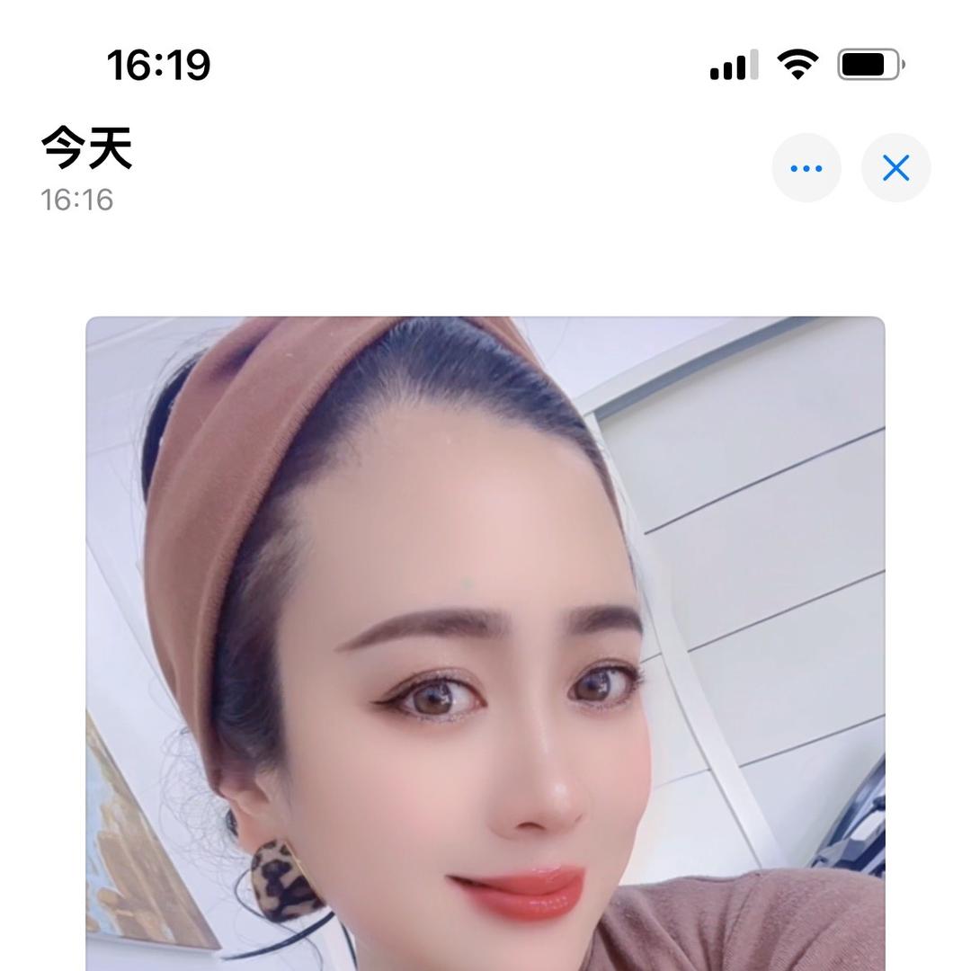 福西西8589传媒工作室