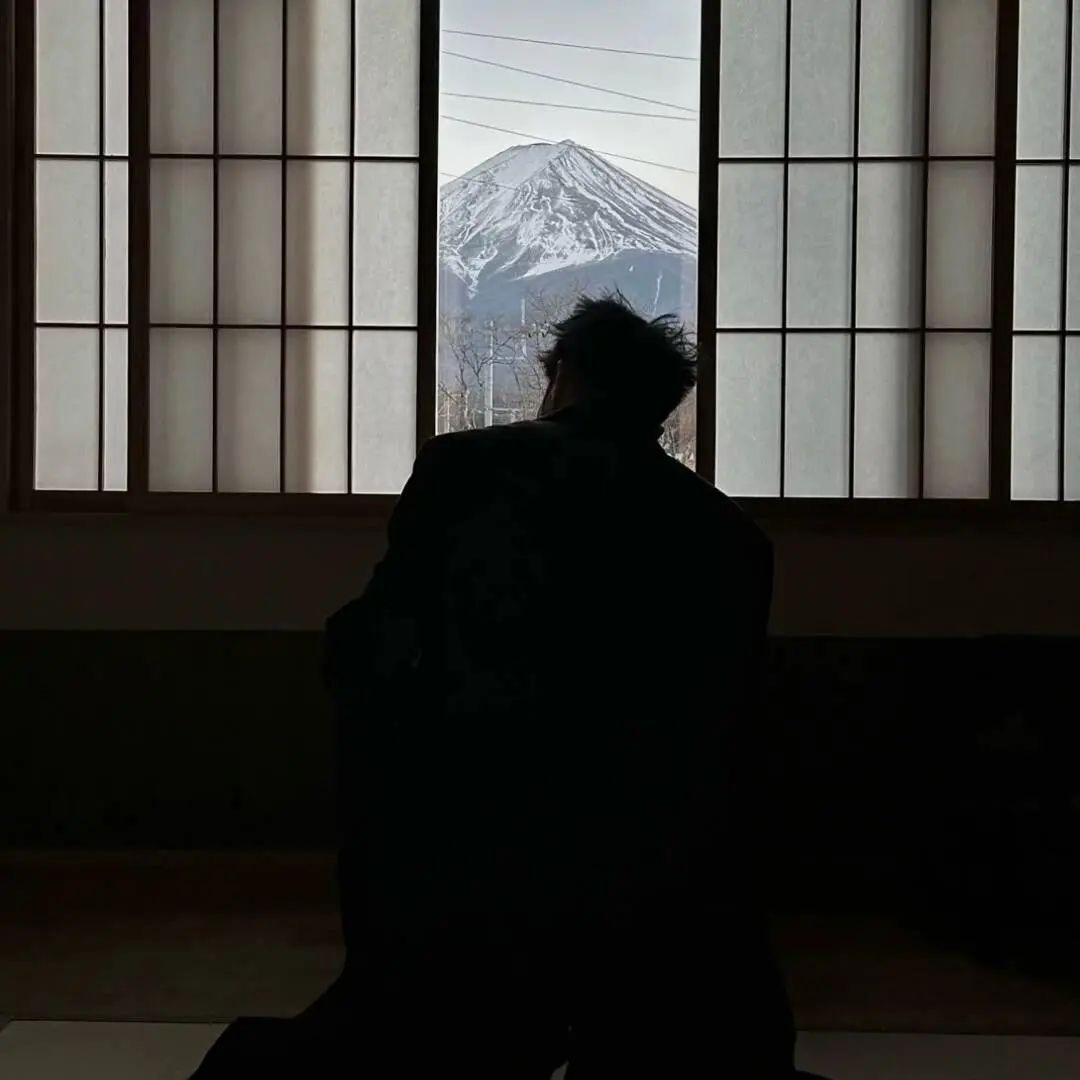 Fʟᴏᴡᴇʀ sᴇᴀ .