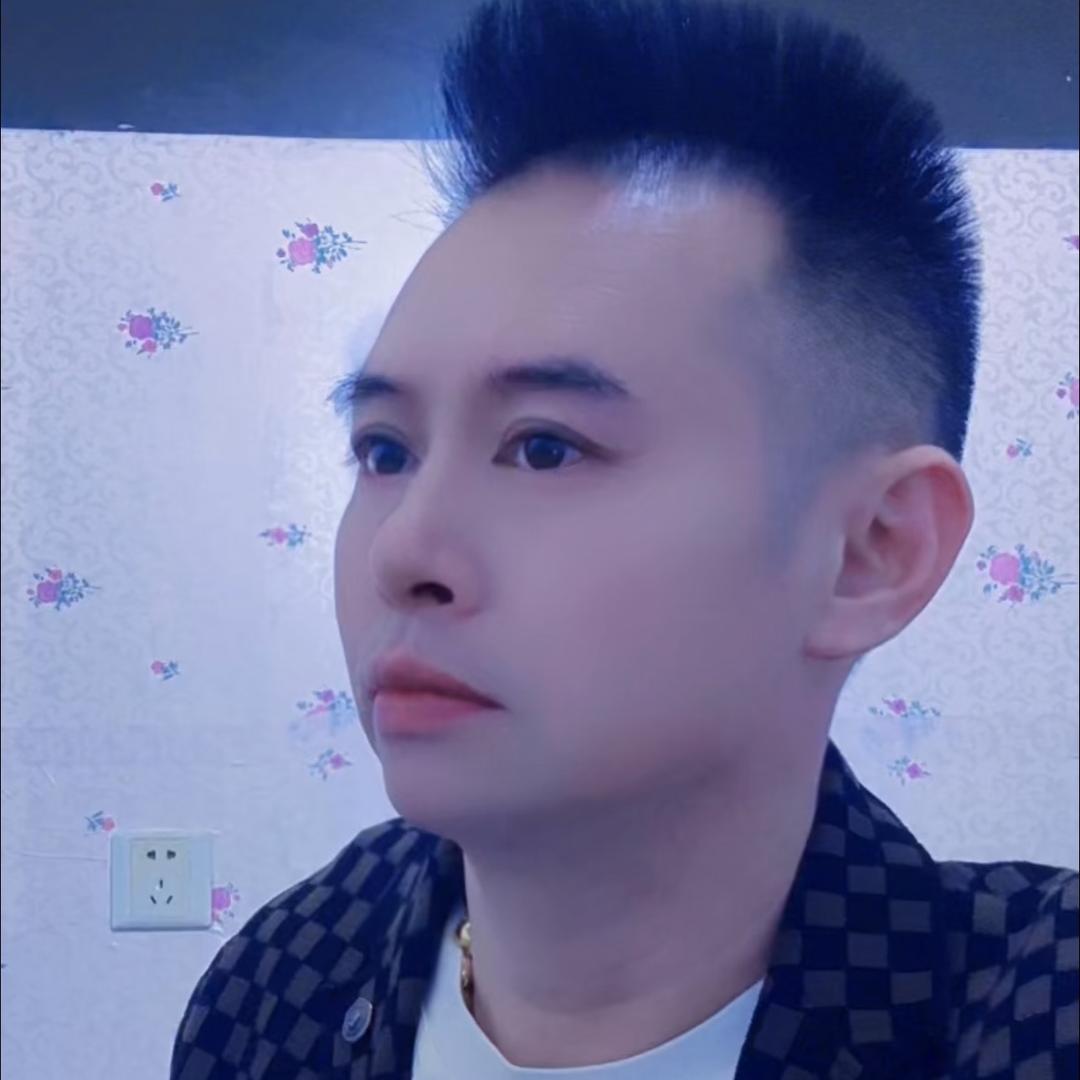 秀山龙哥