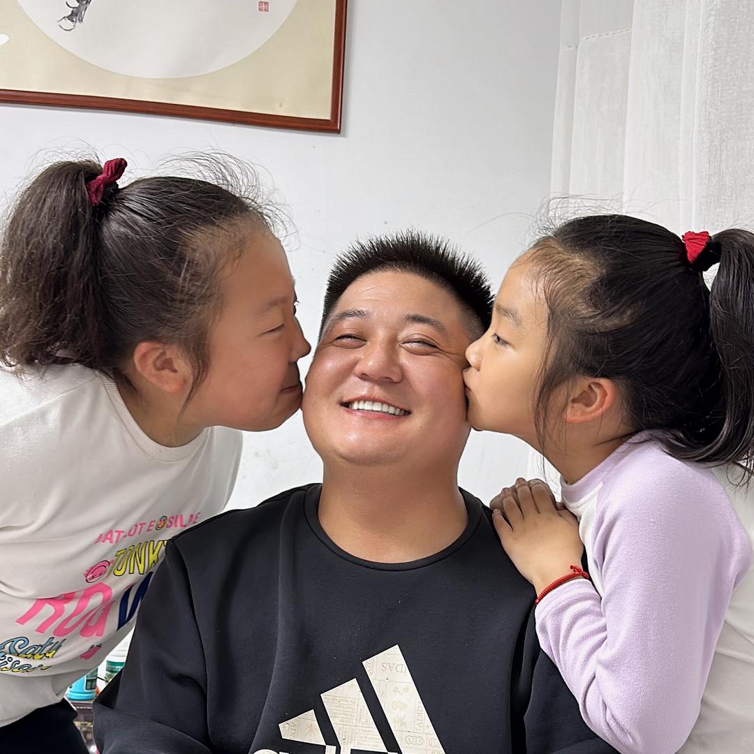 元气姐妹（格格&月月）