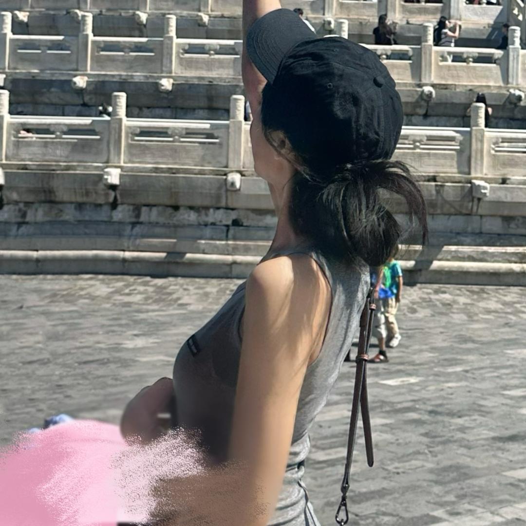 美女你好