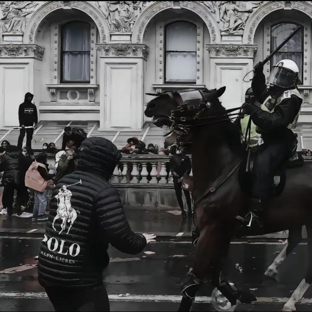 苦厄难磨凌云志