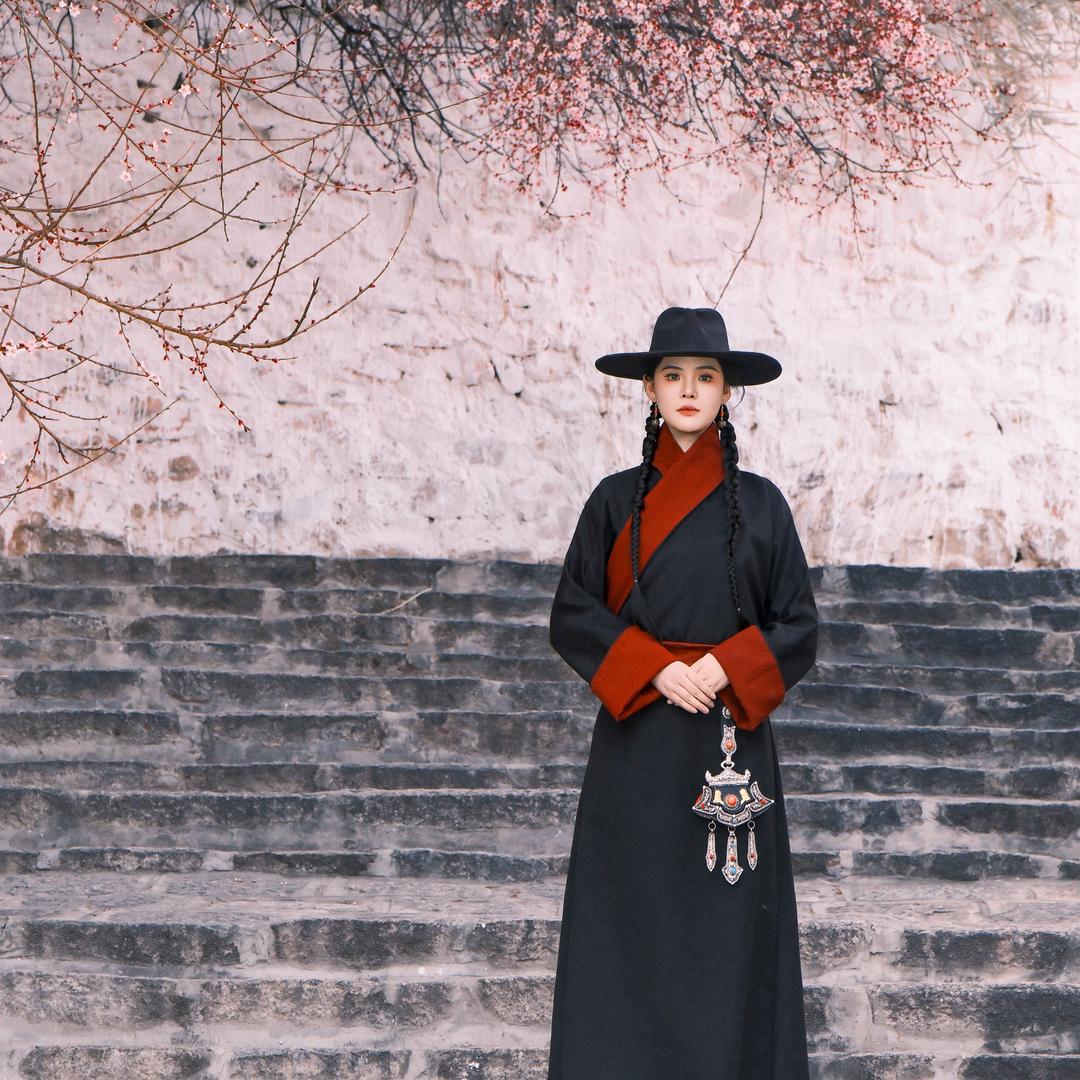 城中椿夏藏服写真旅拍店