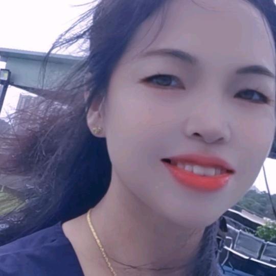 枫叶🍁🎤  （晚上不定时开播）