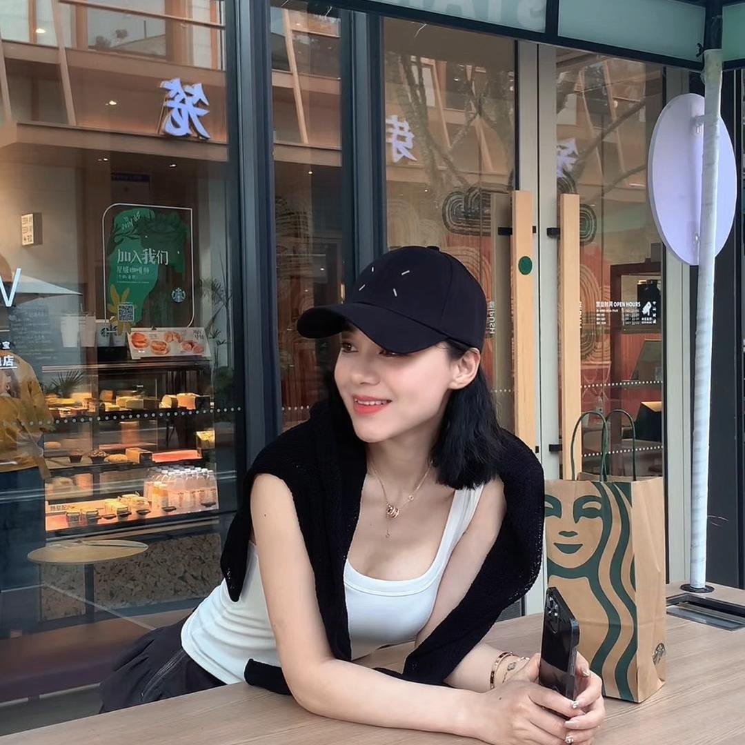 娇子私服穿搭