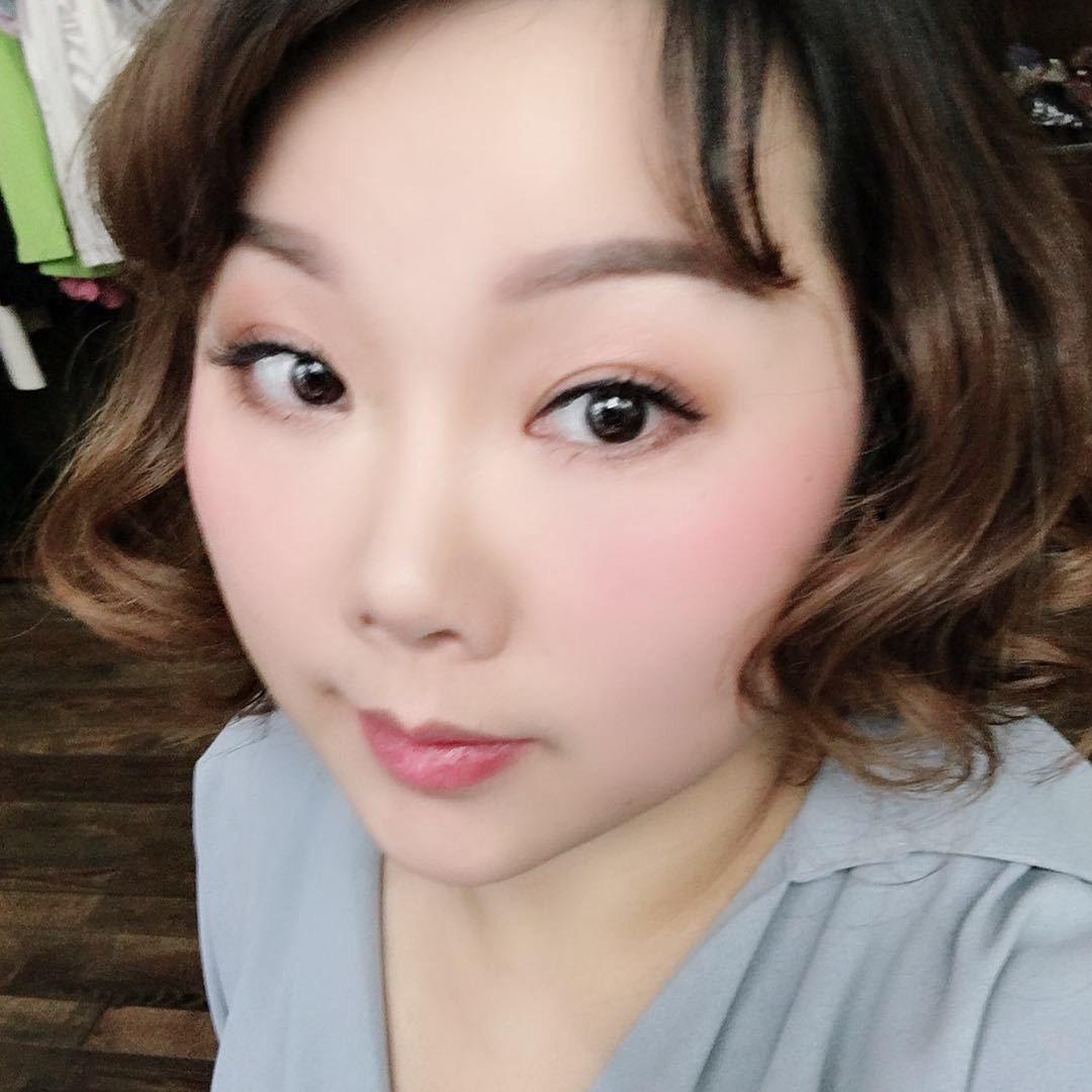 武陵区开底色的霞霞