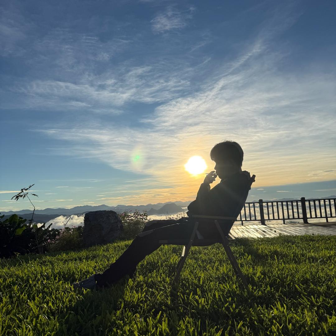 银厂上寨露营地 小岩