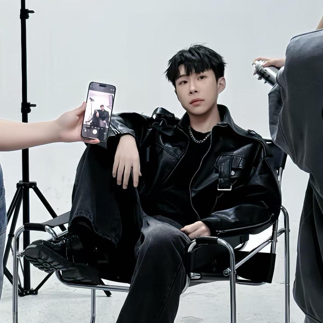 傲瑞ᴼᴿᴵ 🚶