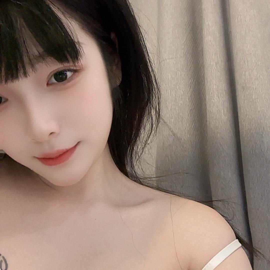 三歲.