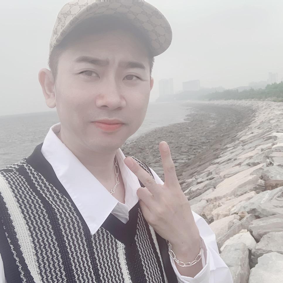 李名洋