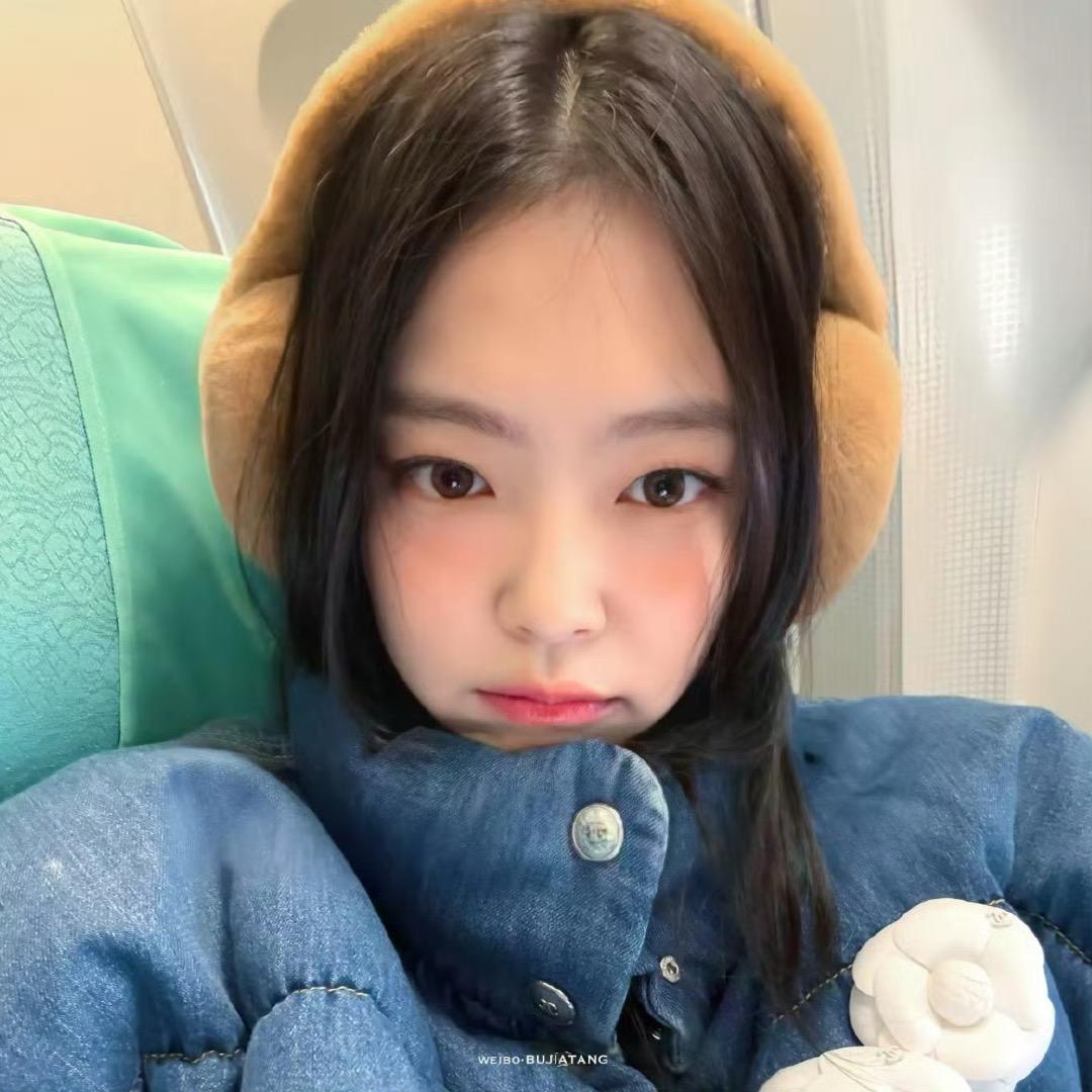 妮妮.