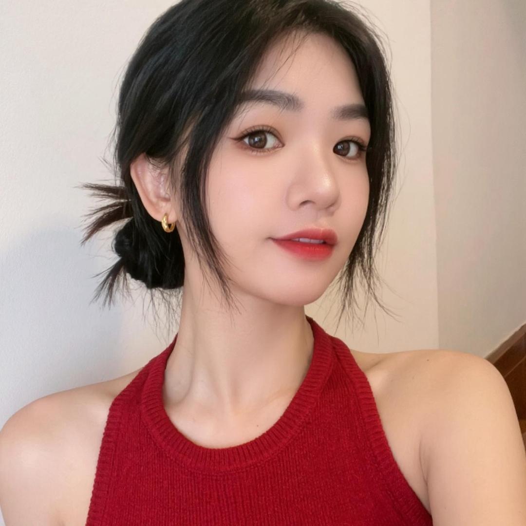 短发美眉🧒🏻🧒🏻🧒🏻
