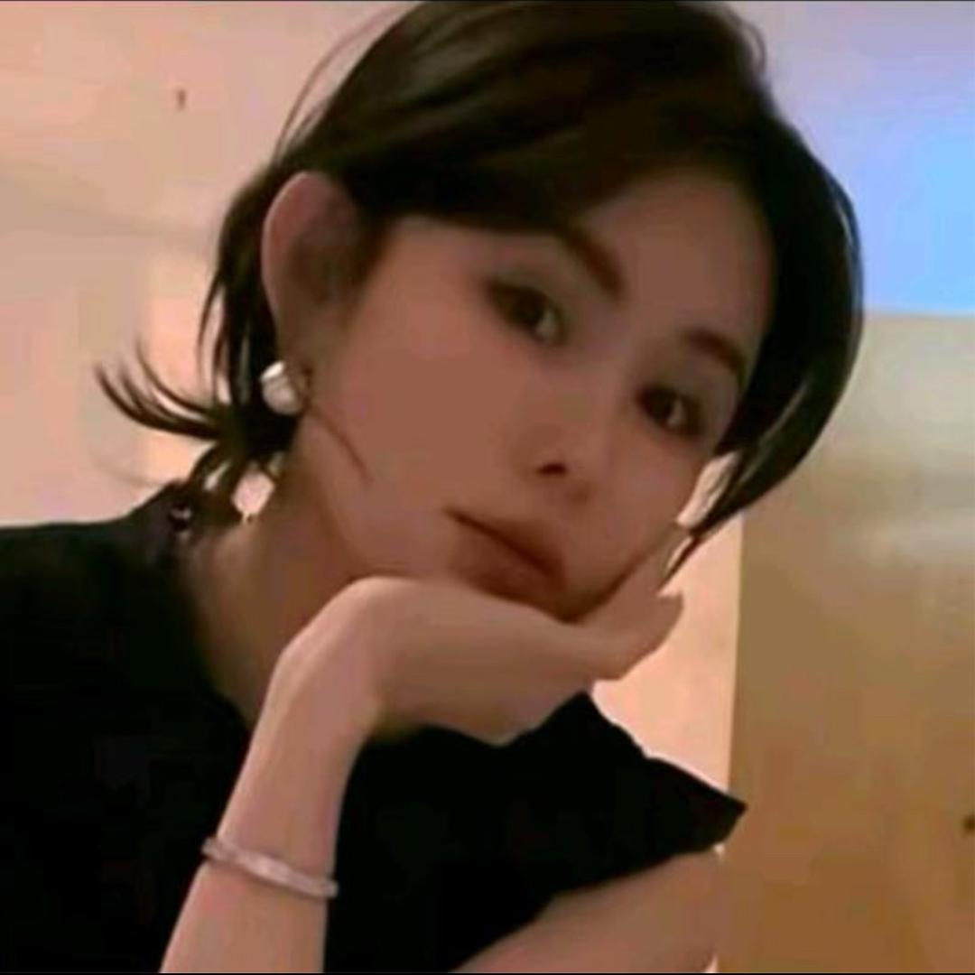 侯點點百变穿搭