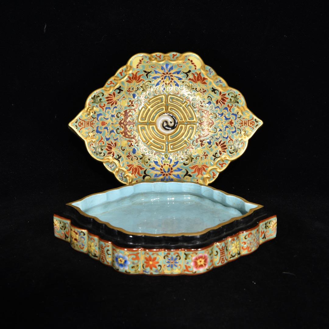 艳阁汇百货商行