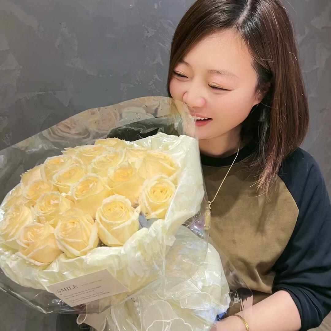 赵丽颖Plus