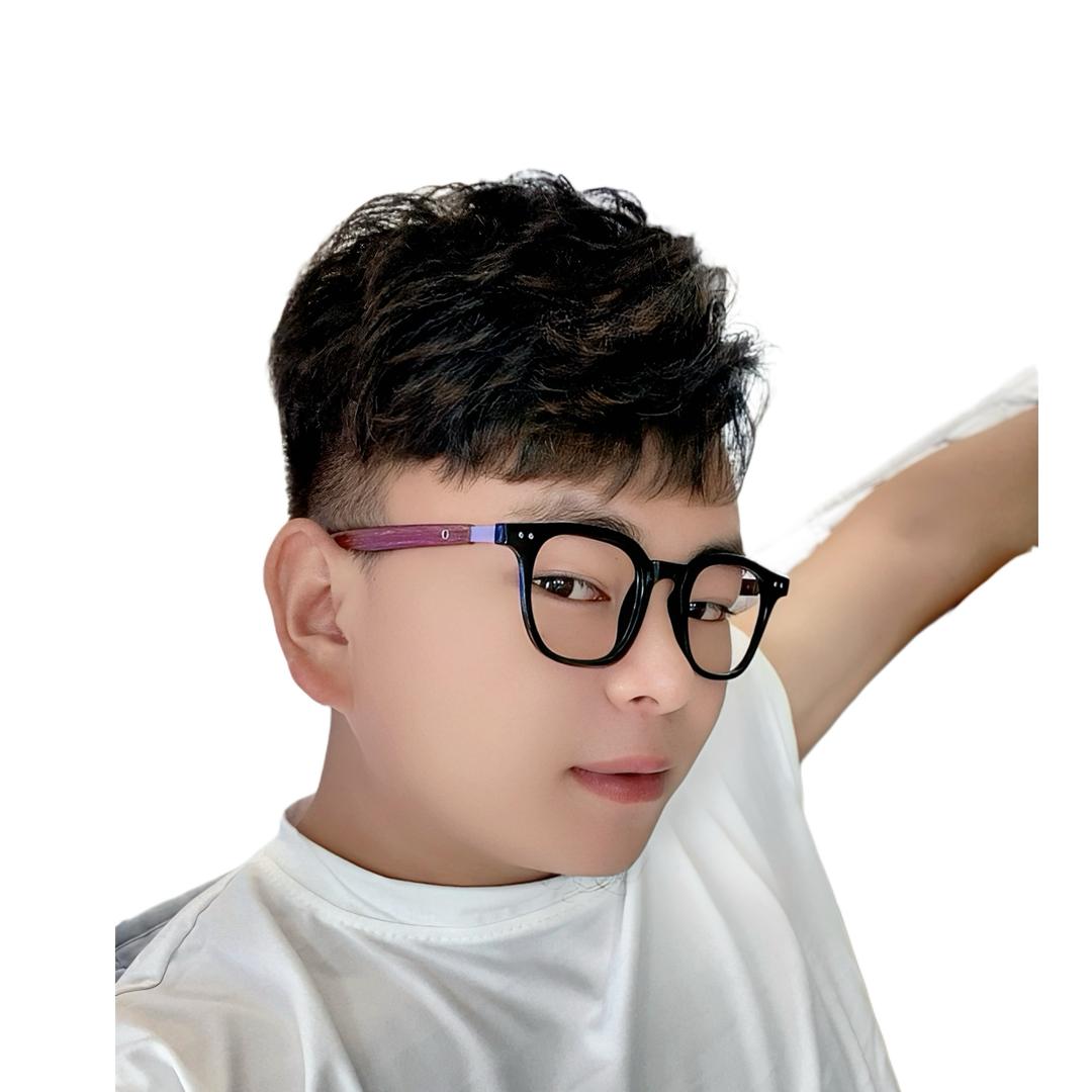 🧐森哥哥💕（小張不喝酒）