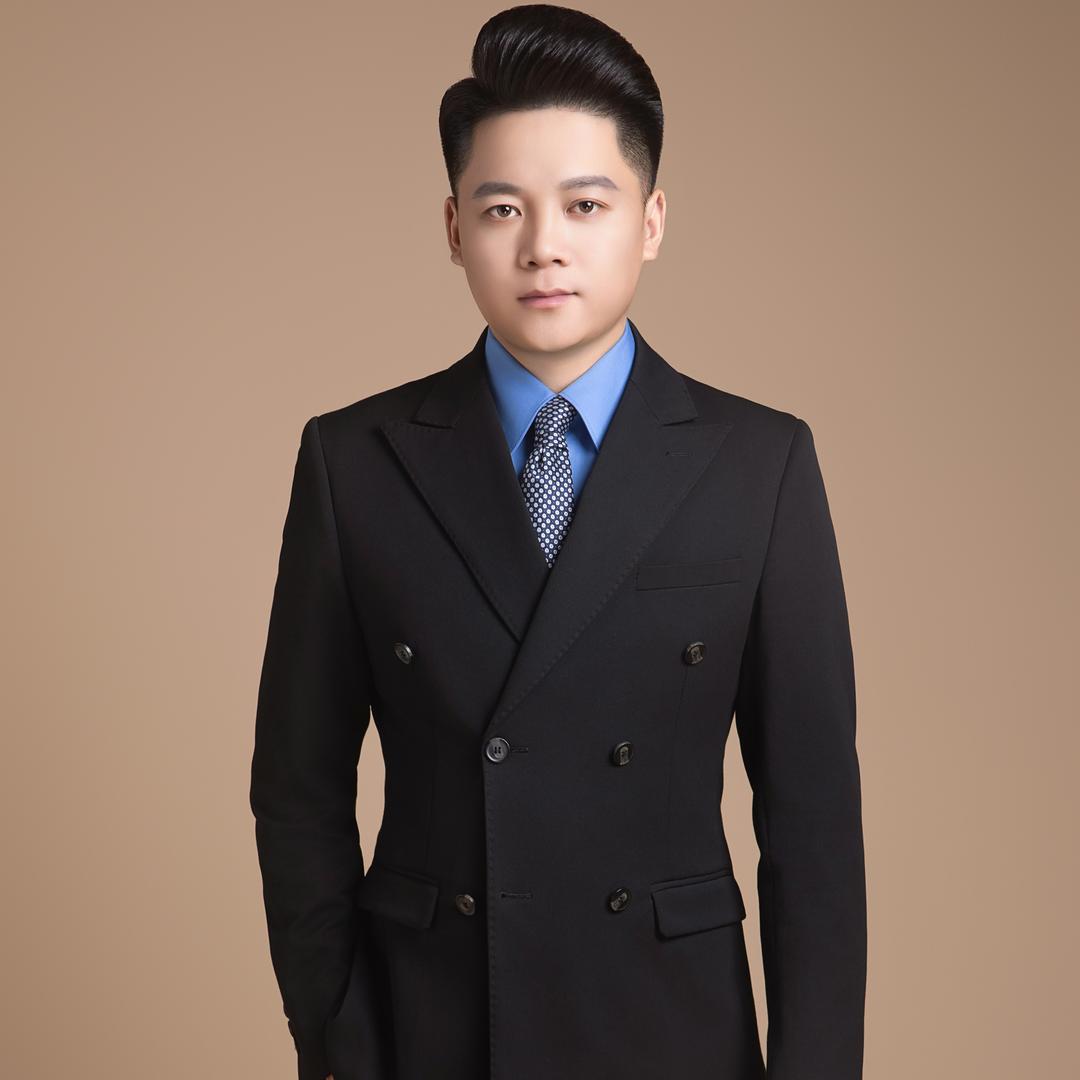 @婚礼主持人•小九