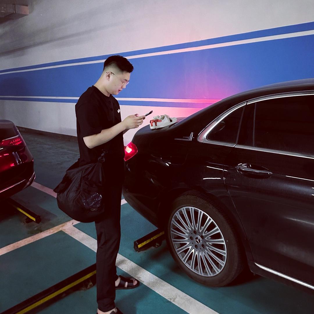 李晨曦