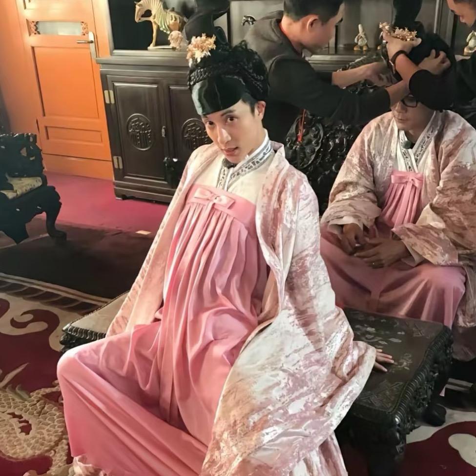 脆弱的皇帝