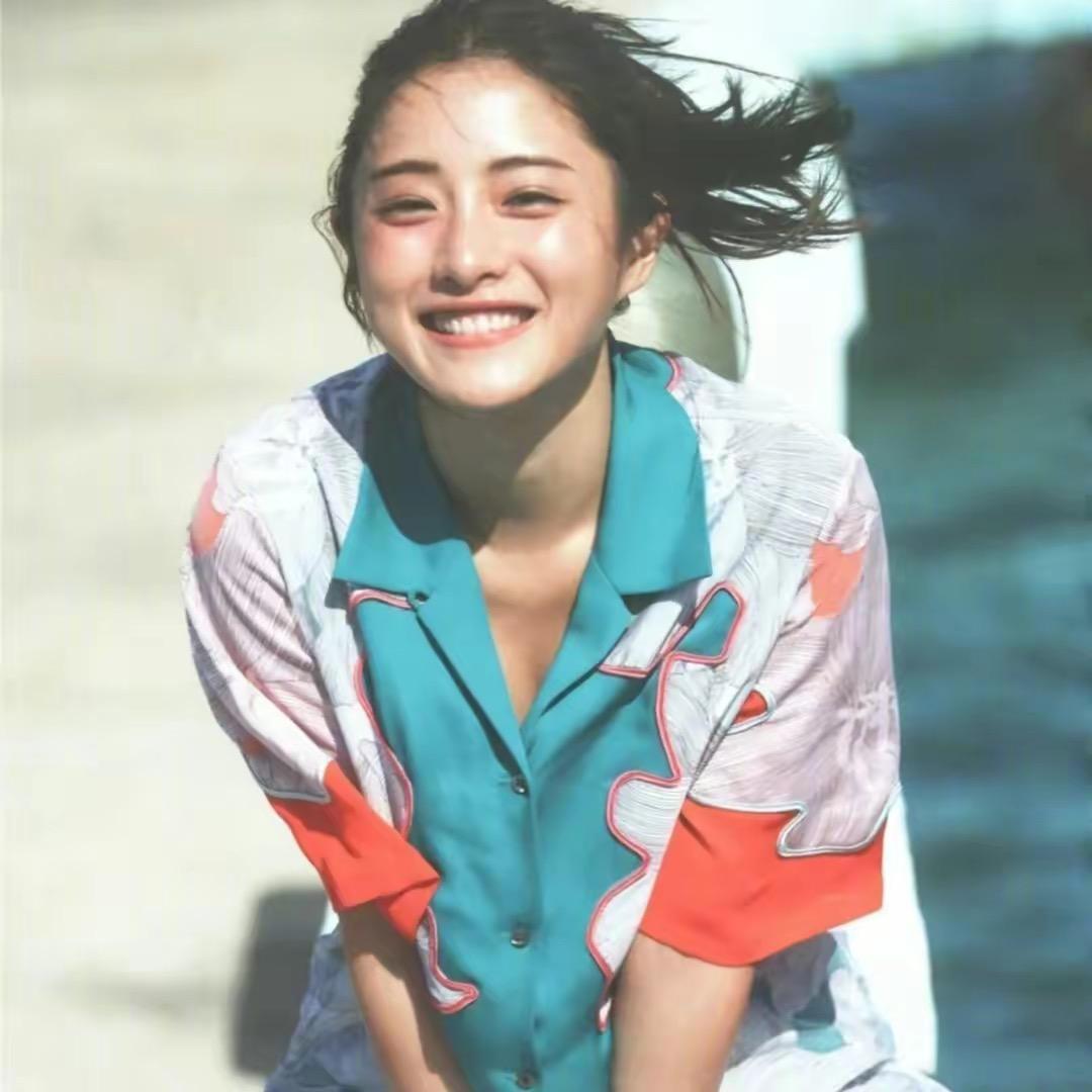 锡山区见鸡行事炸鸡店（个体工商户）