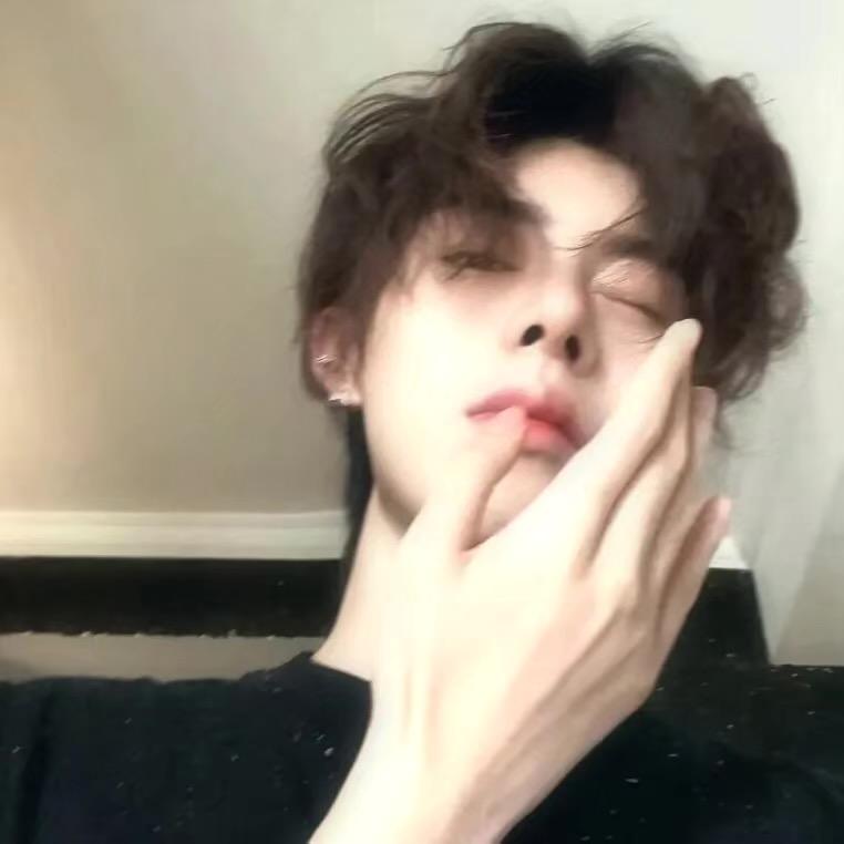 🌈三块给你买麻吉🖍️