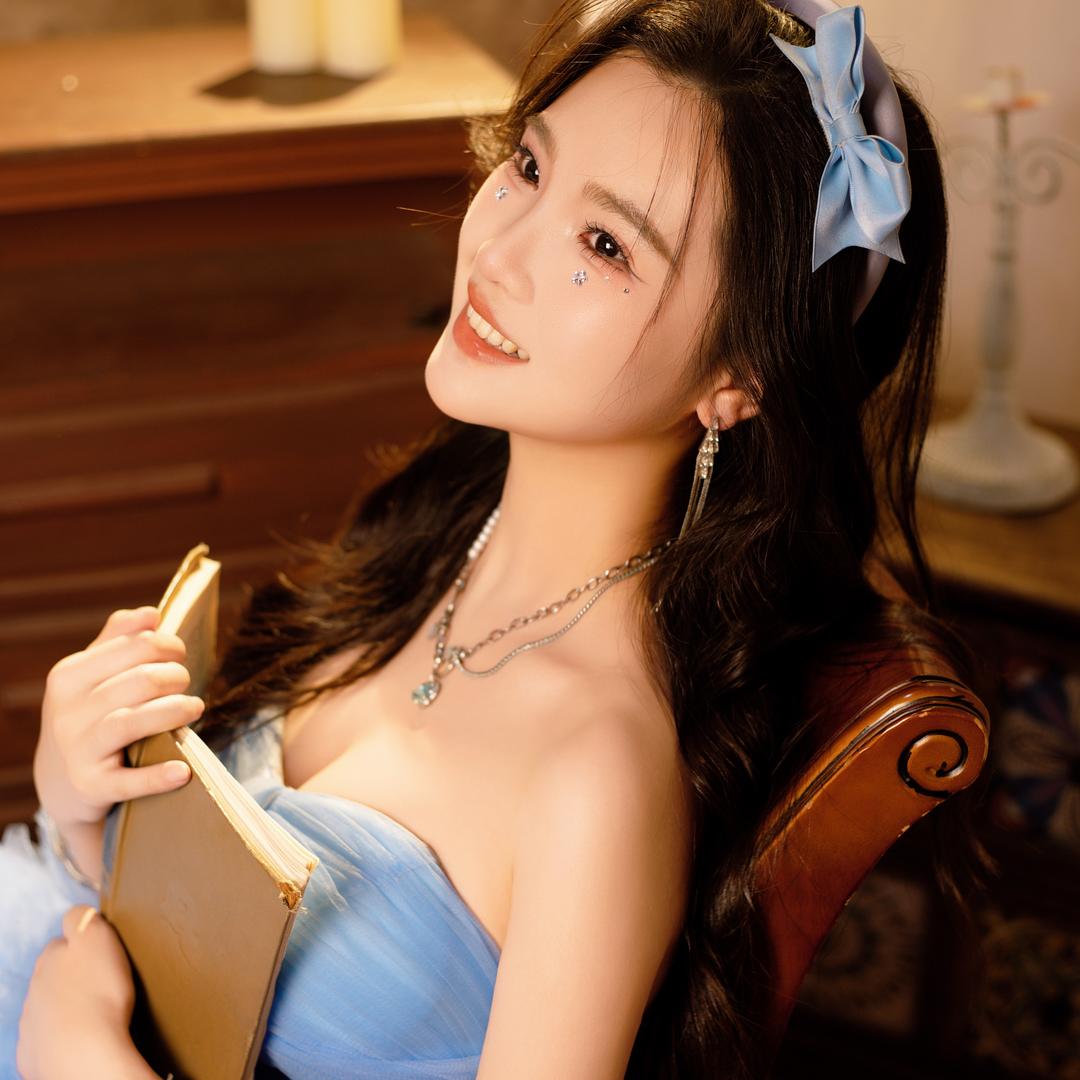 颖儿有束光🎤