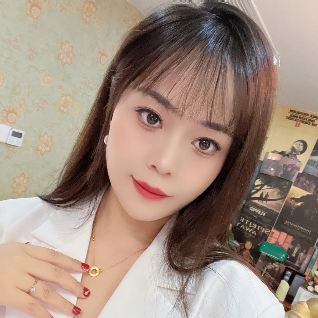 桃子，（纹绣师）