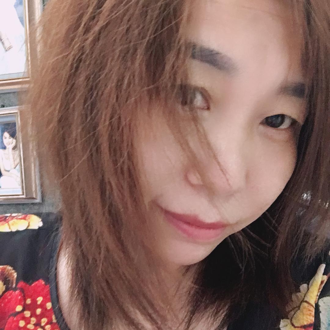 稷山县稷峰大世界婚纱摄影尊爵馆（个体工商户）