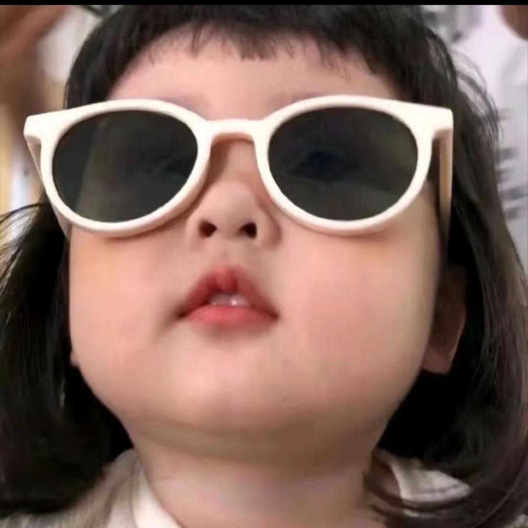 王俊凯.