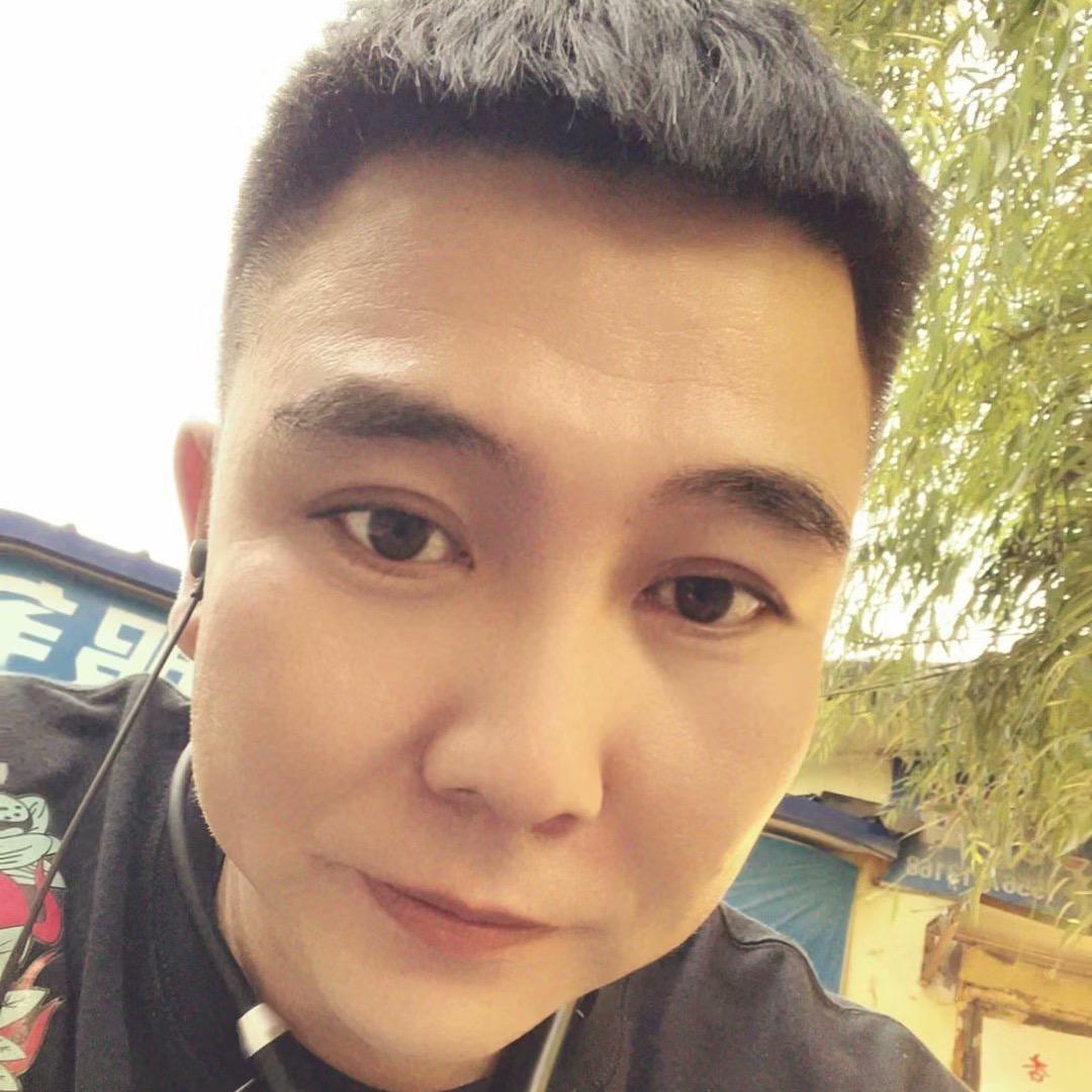 李拜天不上班👷🏽‍♂️