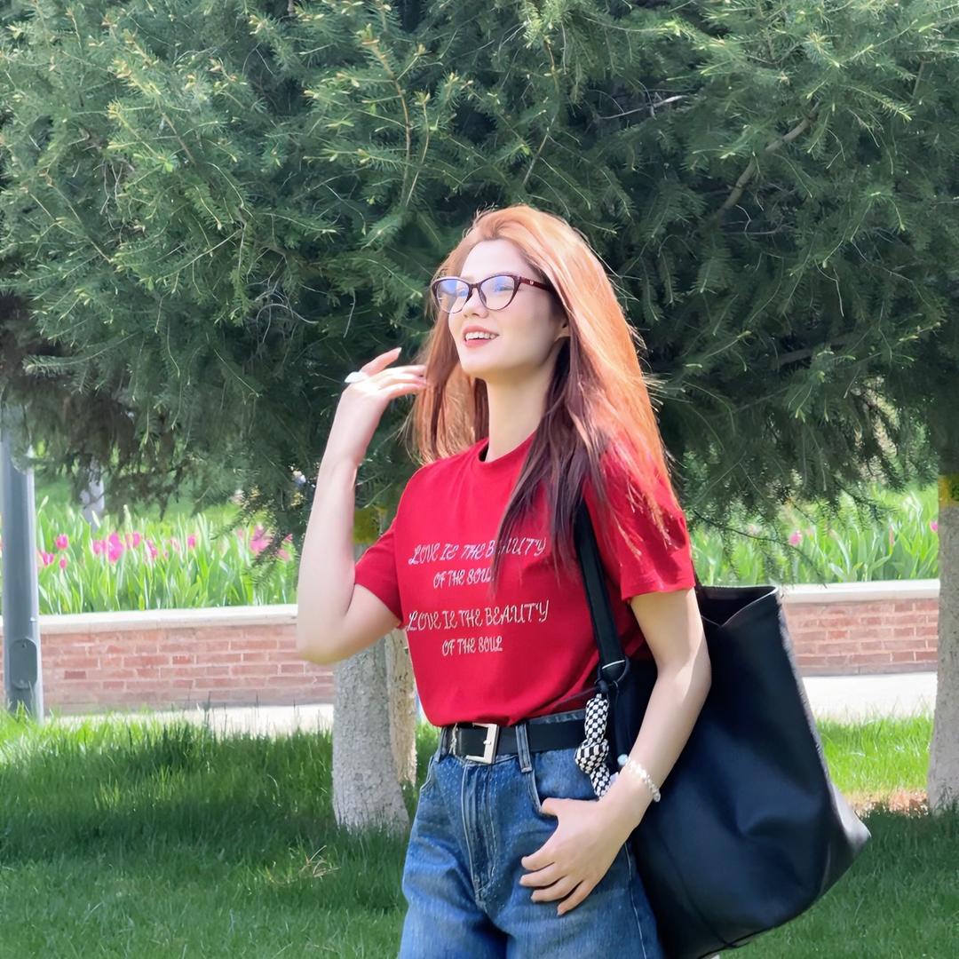 伊宁市橘子海服装店