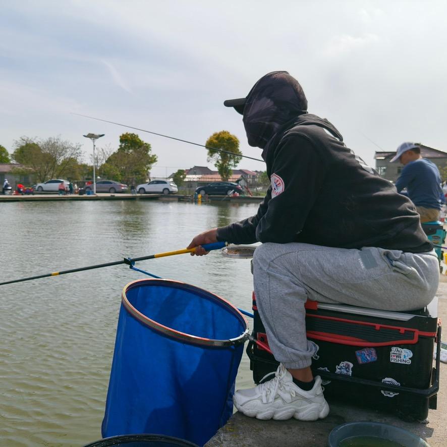 小罗～竞技掐鱼