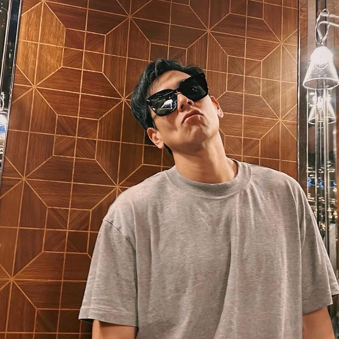 不自律的彭于晏