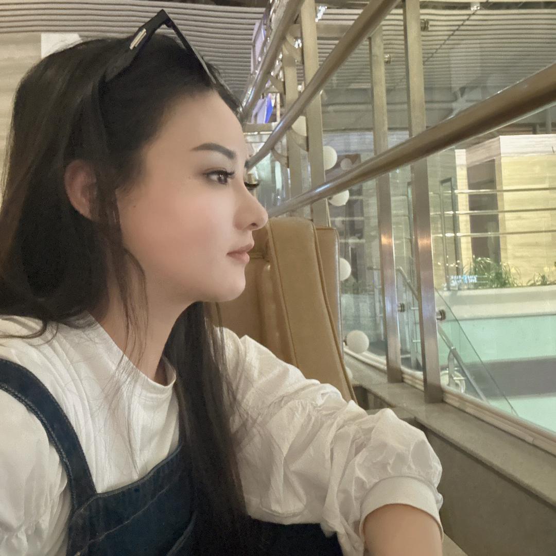 易姑娘