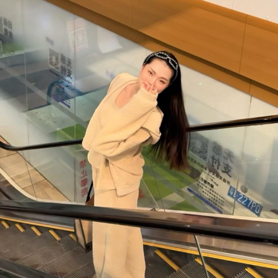 小白姐姐爱吃辣