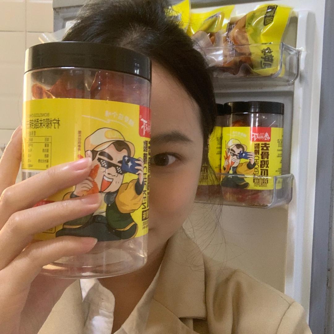 圆圆是个小吃货