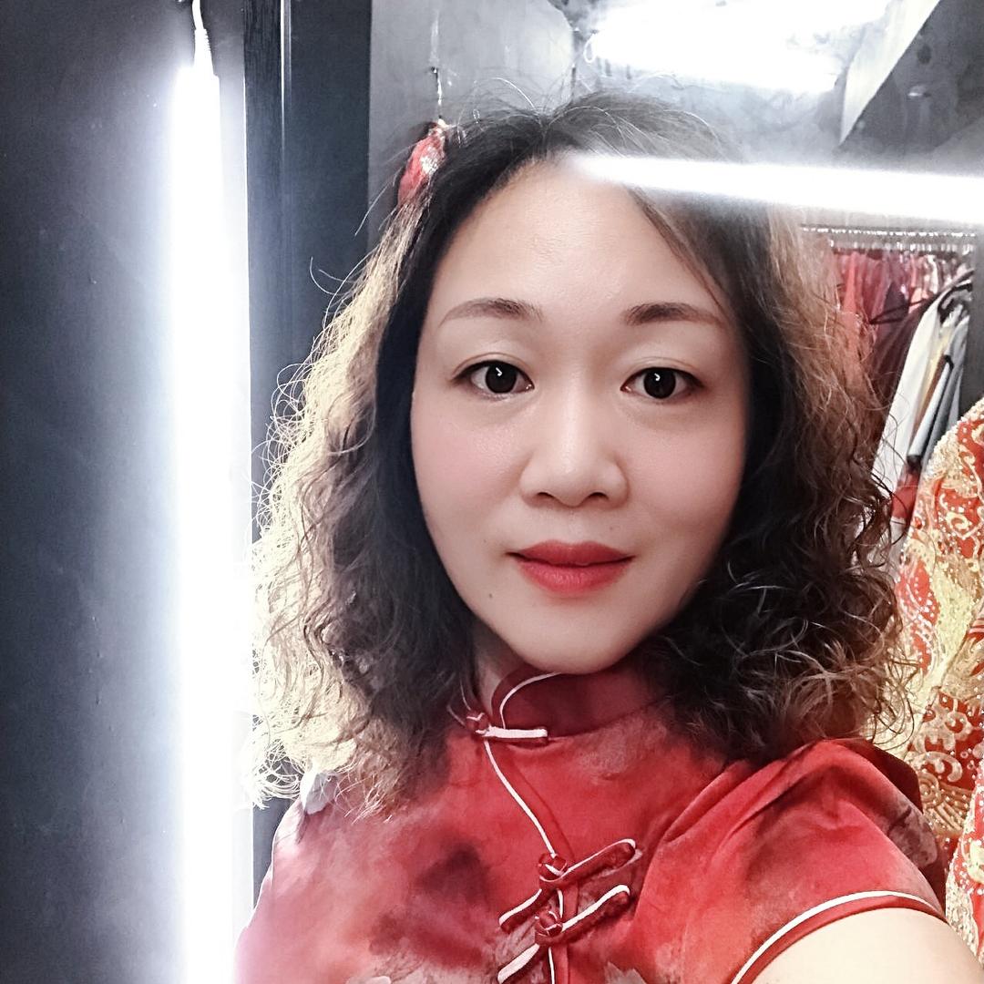 海宁琴依服饰