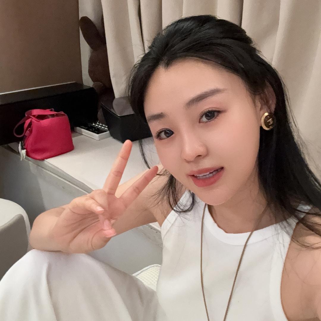 二十几岁的女孩儿🔅🔆